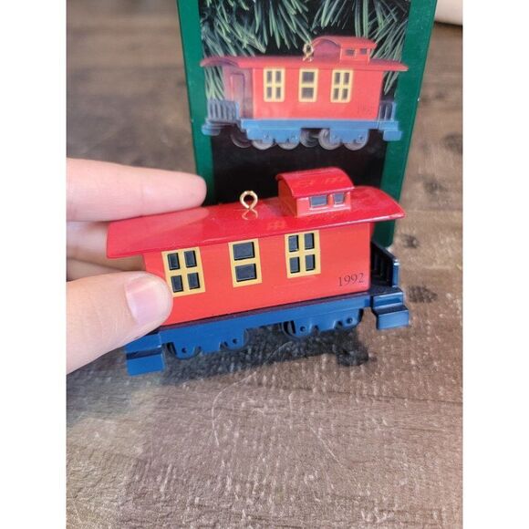 Hallmark 1992 Skyline Caboose ornament Xmas Decor train - Picture 2 of 5